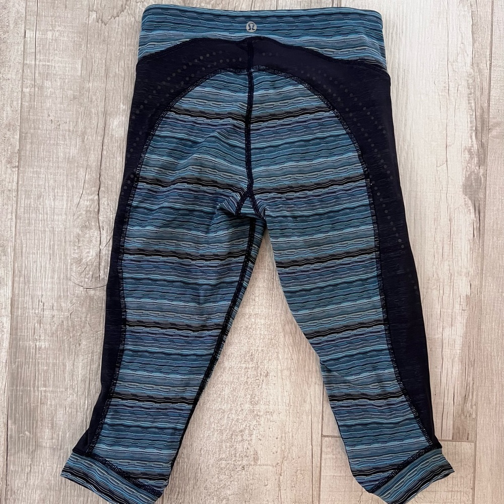 Lululemon Cropped Athletic Pants Capri Size 4